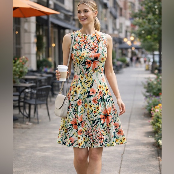 Tommy Hilfiger Dresses & Skirts - Tommy Hilfiger Floral Fit & Flare Woman’s Dress Sleeveless Size 6 Summer Vibes